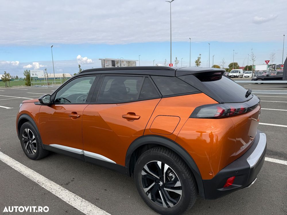 Peugeot 2008 1.2 L PureTech STT EAT8 GT Line - 3