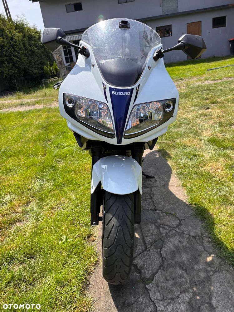 Suzuki SV - 15