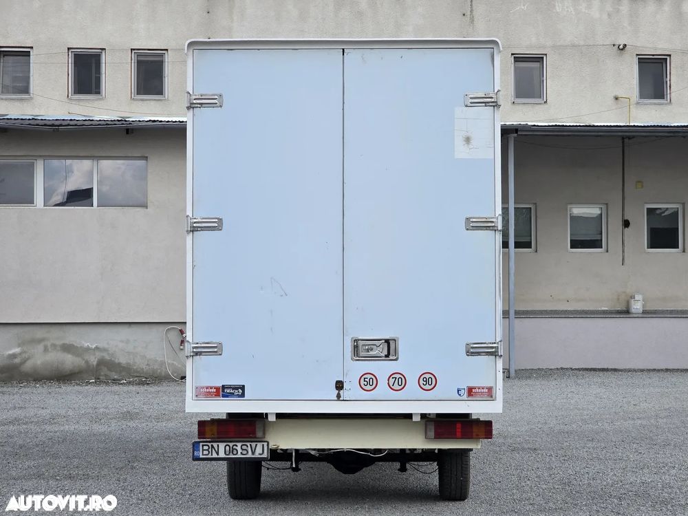 Mercedes-Benz Sprinter - 15