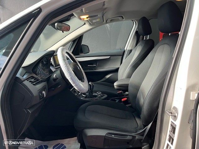 BMW 216 Active Tourer d - 8