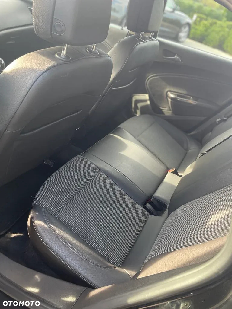 Opel Astra IV 1.4 Cosmo - 9
