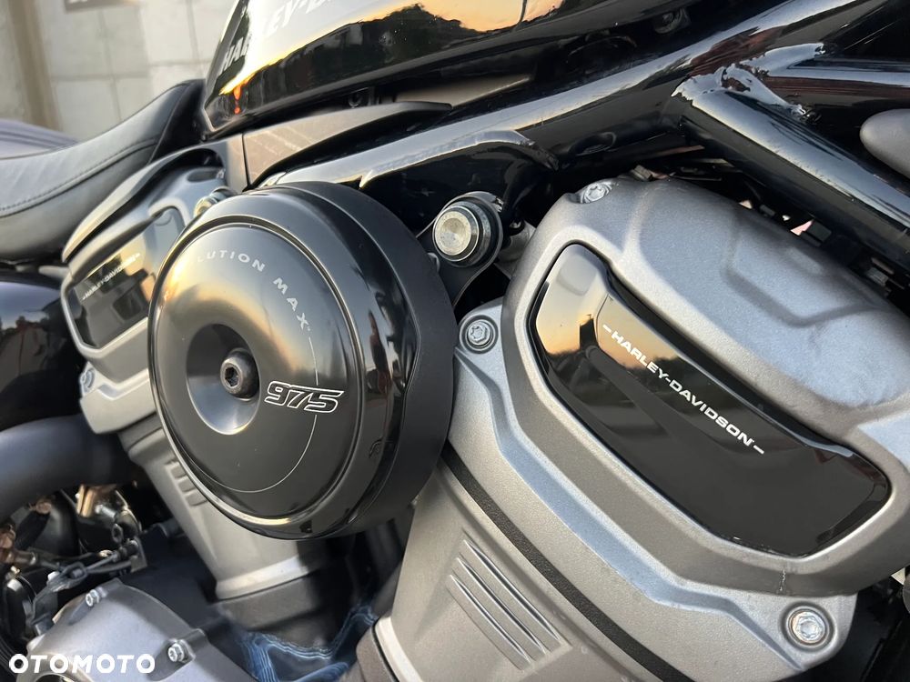 Harley-Davidson Sportster Nightster 975 - 15