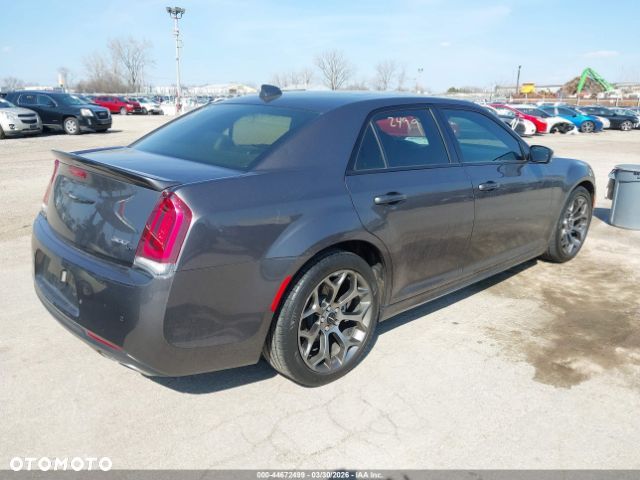 Chrysler 300s - 4