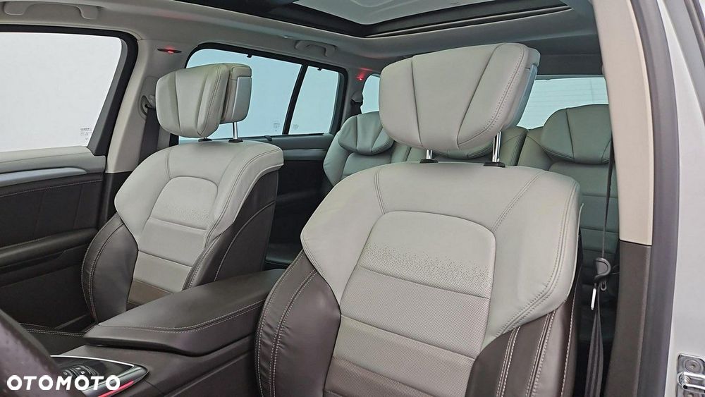 Renault Espace 1.8 TCe FAP Energy Initiale Paris EDC - 11