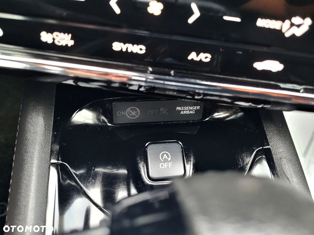 Honda HR-V 1.5 i-VTEC CVT Executive - 19