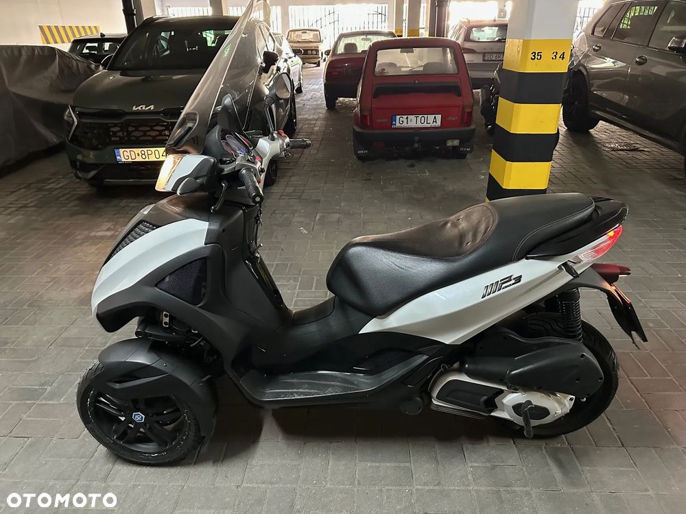 Piaggio MP-3 - 1