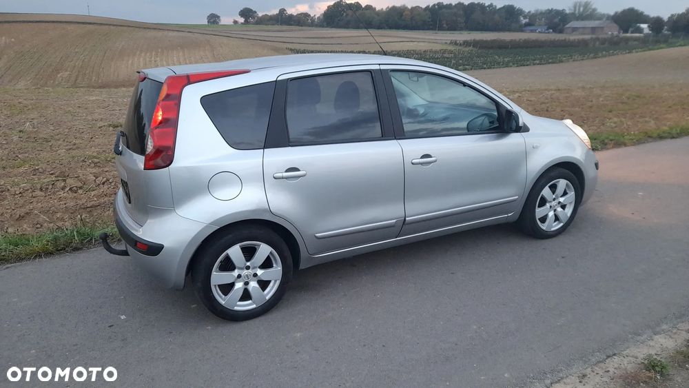 Nissan Note 1.6 Tekna - 5