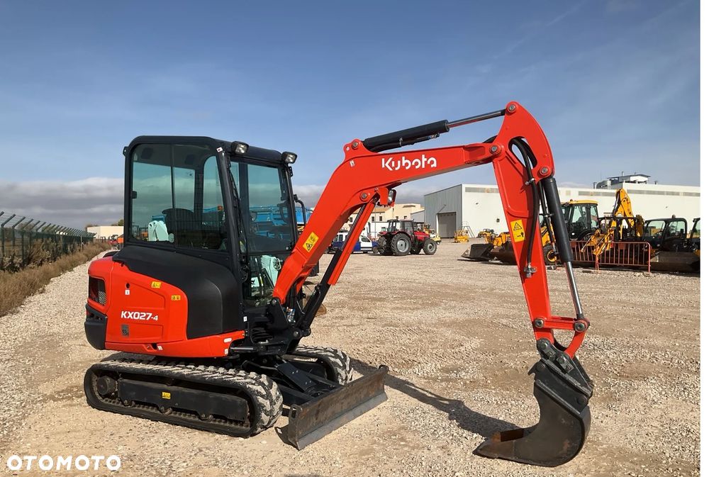 Kubota KX027-4  Minikoparka  ROKU 2023 - 8