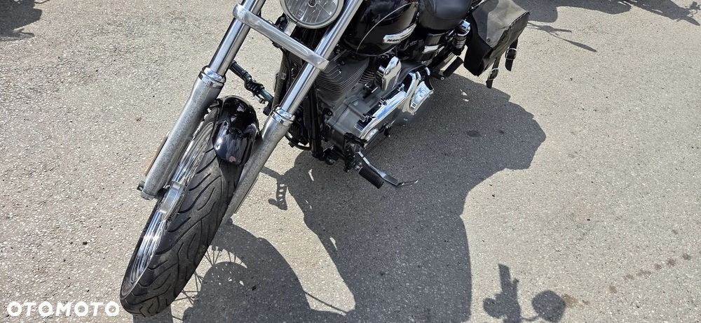 Harley-Davidson Dyna Super Glide - 19