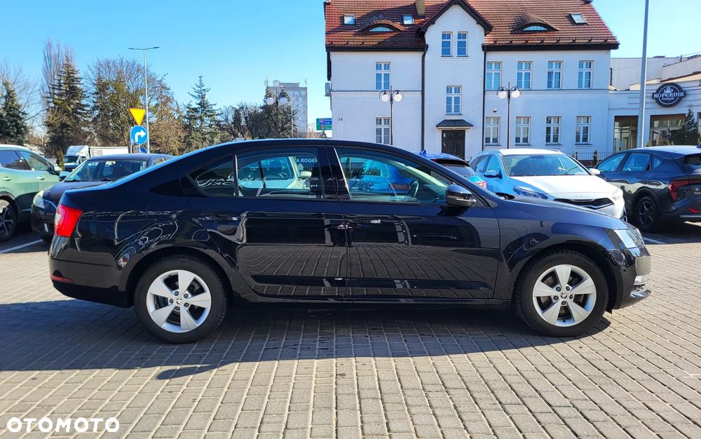 Skoda Octavia 1.4 TSI Ambition - 4