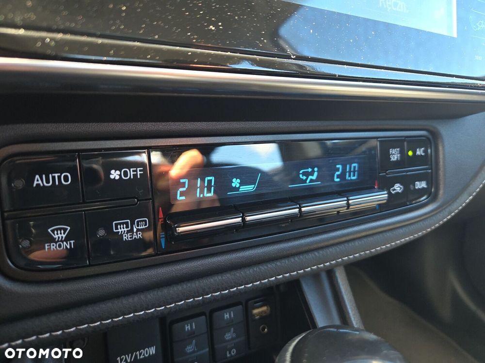 Toyota Corolla - 22