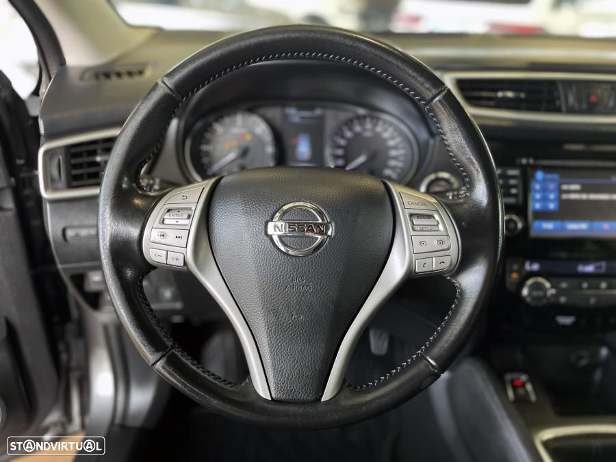 Nissan Qashqai 1.5 dCi N-Connecta - 11