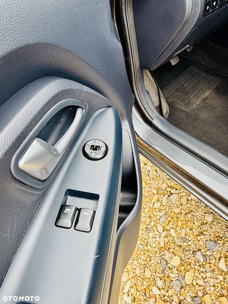 Kia Rio 1.2 Business Line - 21