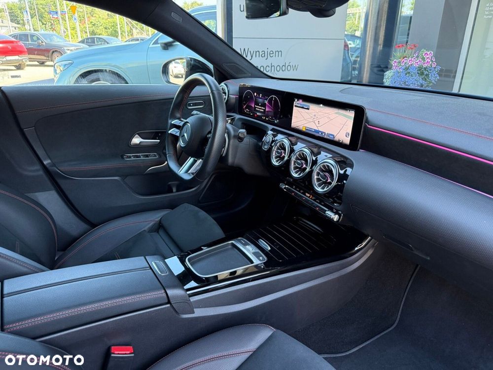 Mercedes-Benz CLA 200 mHEV AMG Line 7G-DCT - 16