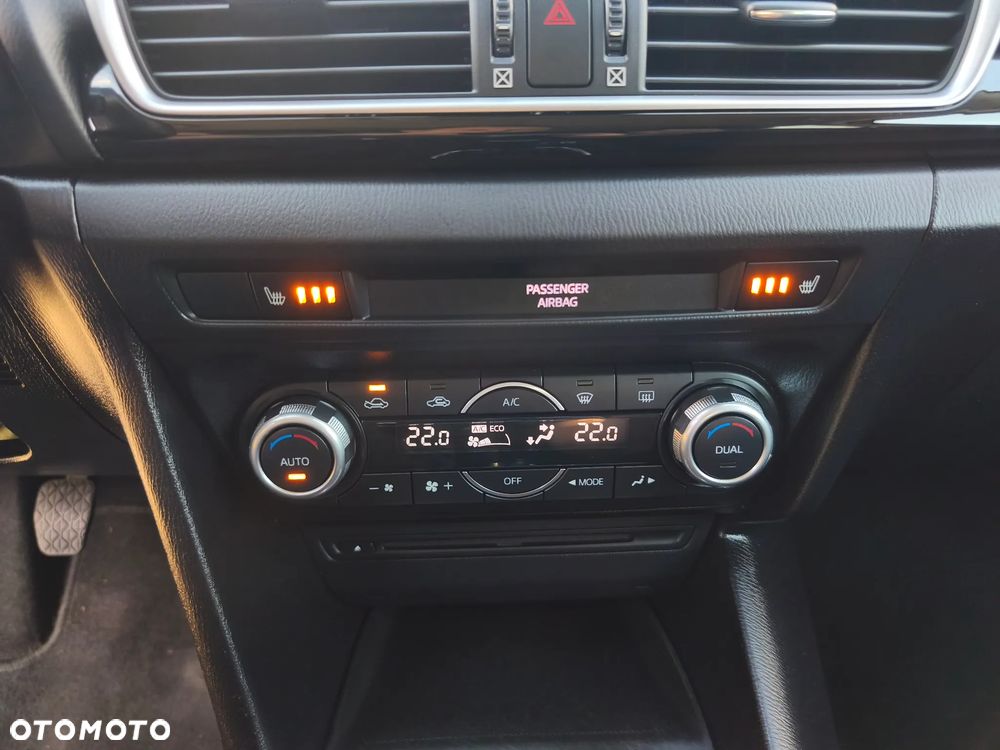 Mazda 3 SKYACTIV-G 120 Sports-Line - 32