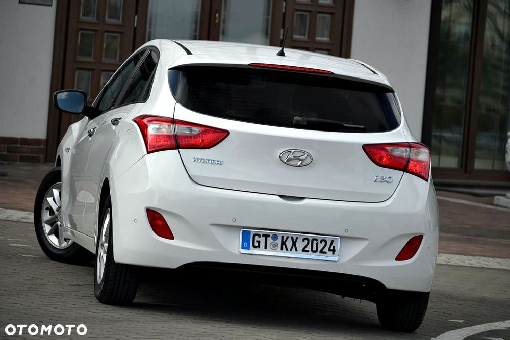 Hyundai i30 1.4 Fifa World Cup Edition - 18