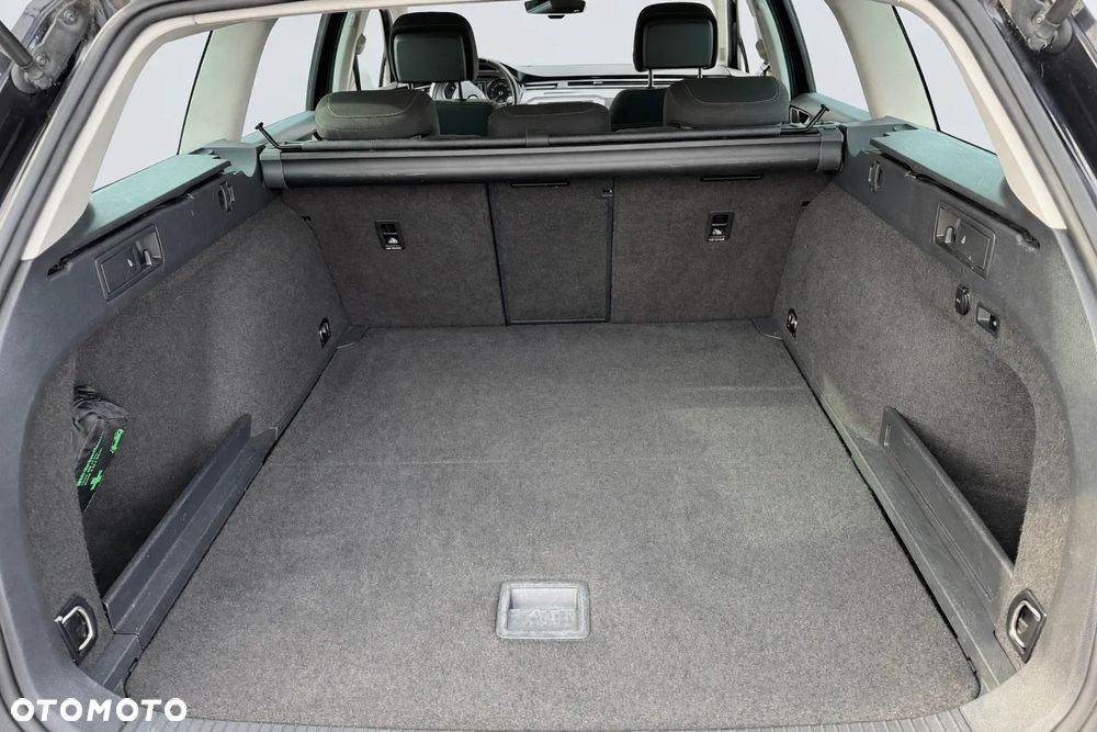 Volkswagen Passat 2.0 TDI (BlueMotion Technology) Comfortline - 6