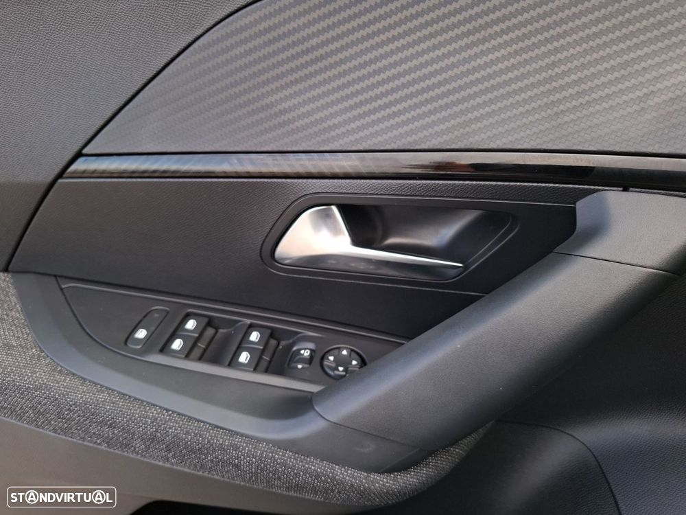 Peugeot 2008 1.2 PureTech Style - 19