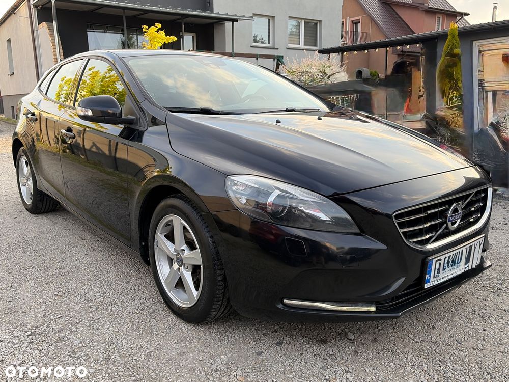 Volvo V40 D2 Momentum - 9