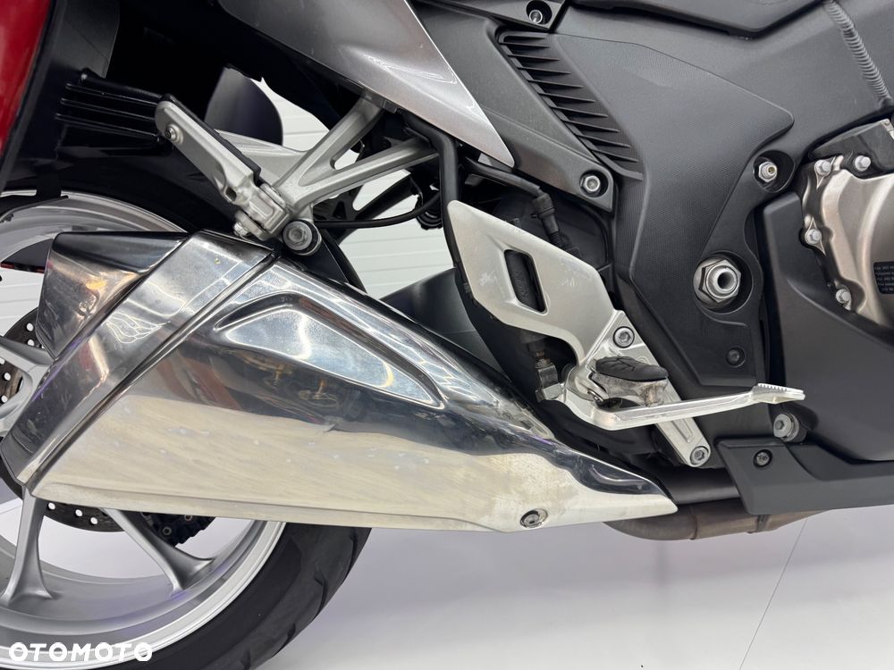Honda VFR - 16