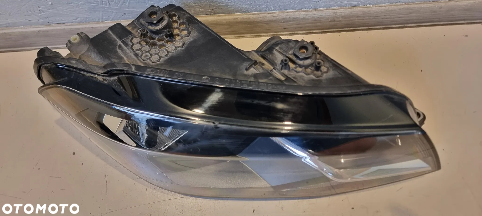 Lampa prawa VW CADDY 2K1 15- - 4
