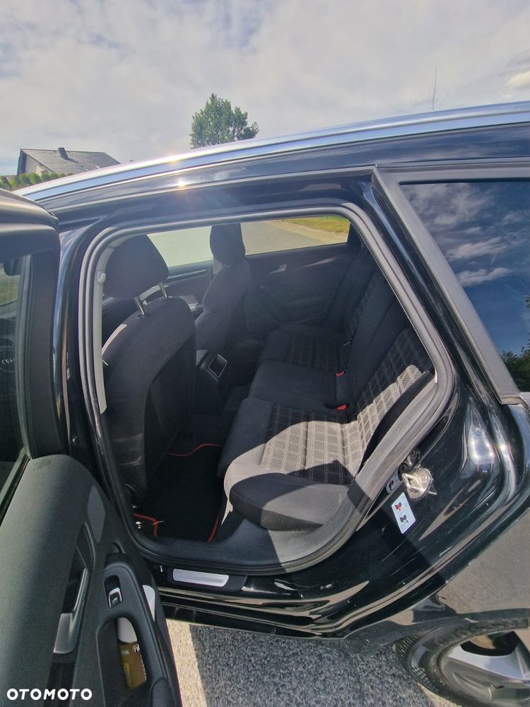 Audi A4 Avant 2.0 TDI - 13