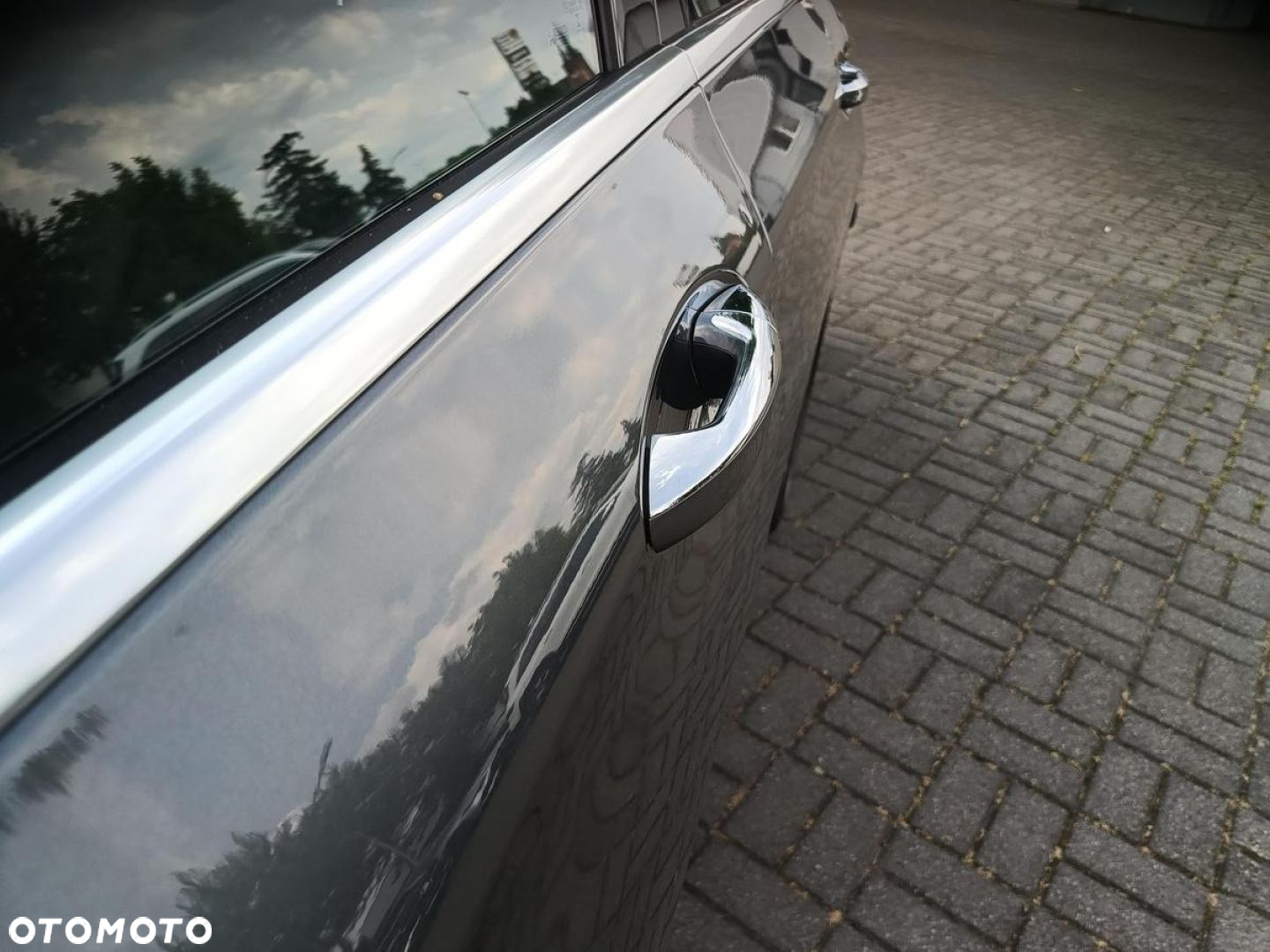Mercedes-Benz Klasa E - 21