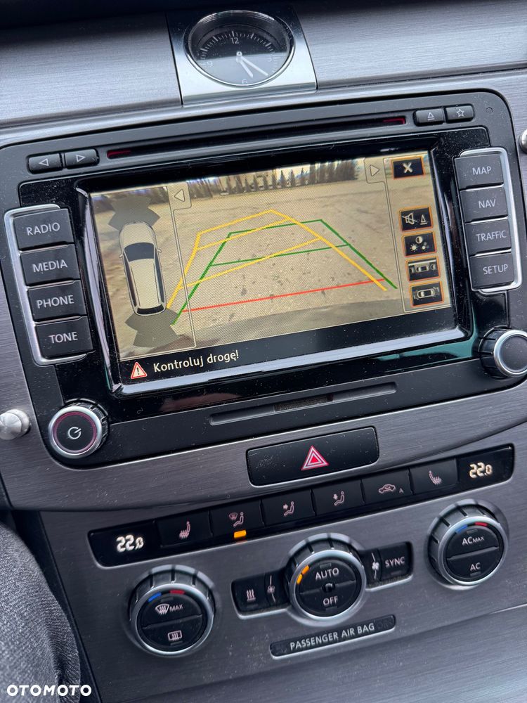 Volkswagen Passat - 36