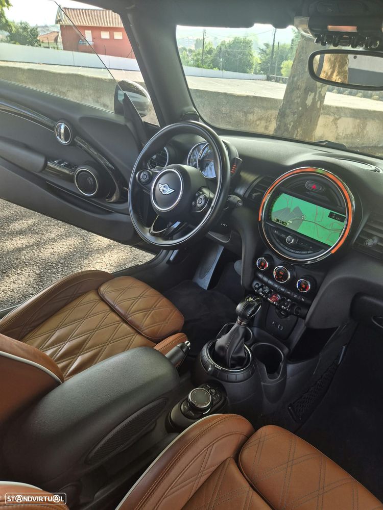 MINI Cabrio Cooper Auto. Essential - 31