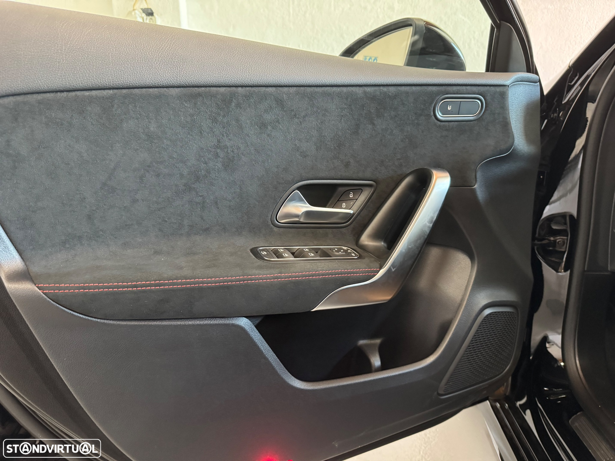 Mercedes-Benz A 180 7G-DCT AMG Line - 15