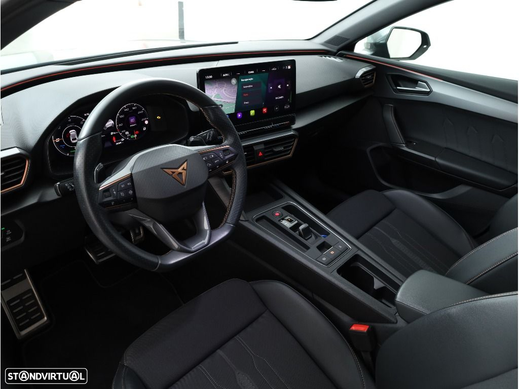 Cupra Leon ST 1.4 e-Hybrid MID DSG - 25