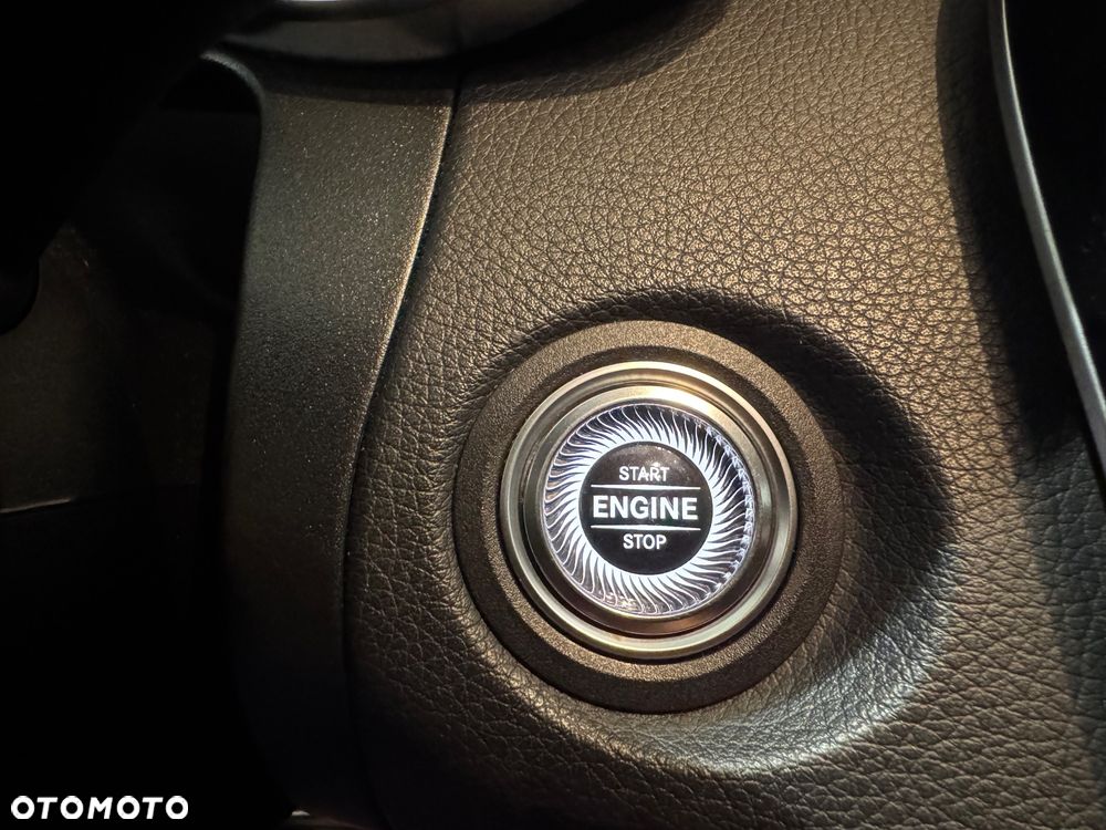 Mercedes-Benz GLC 200 4-Matic - 40