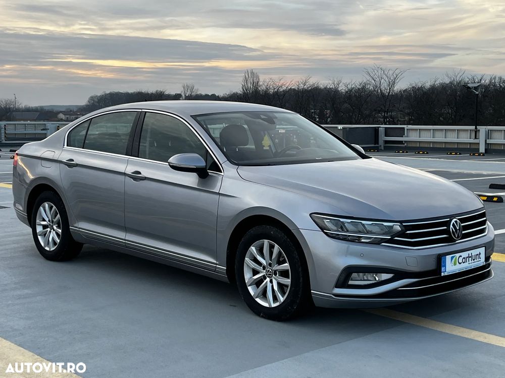 Volkswagen Passat - 4