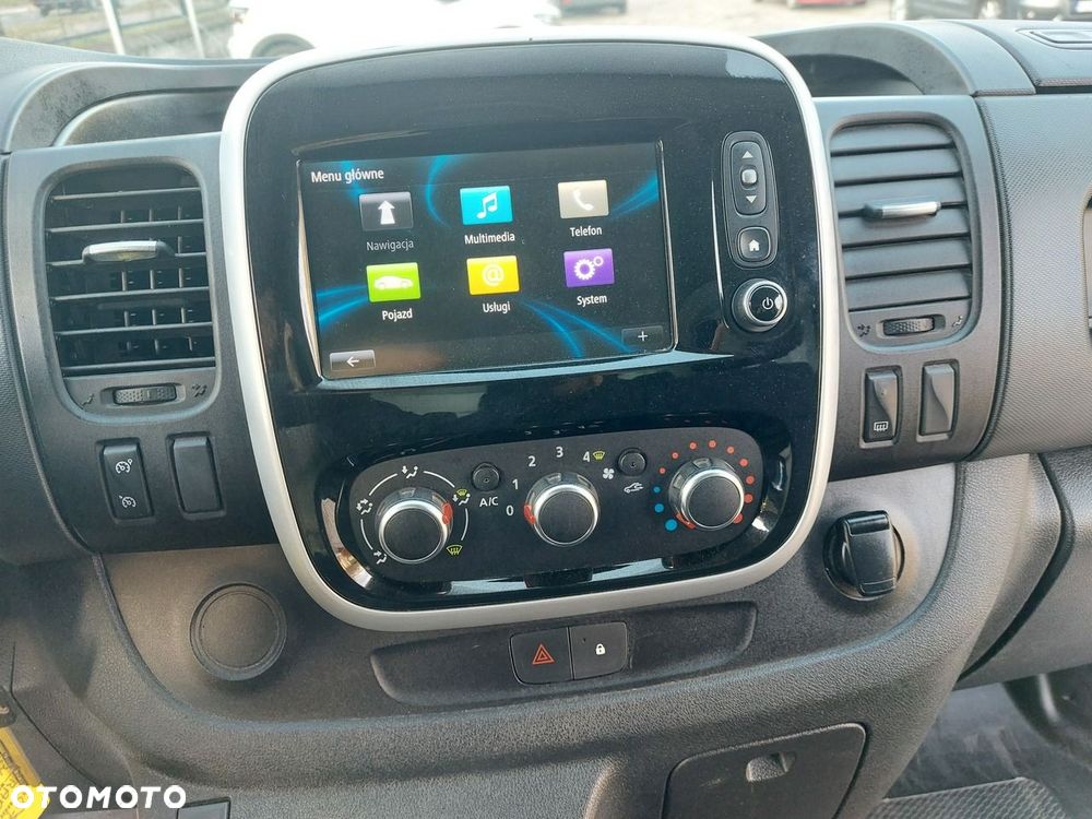 Renault Trafic - 16