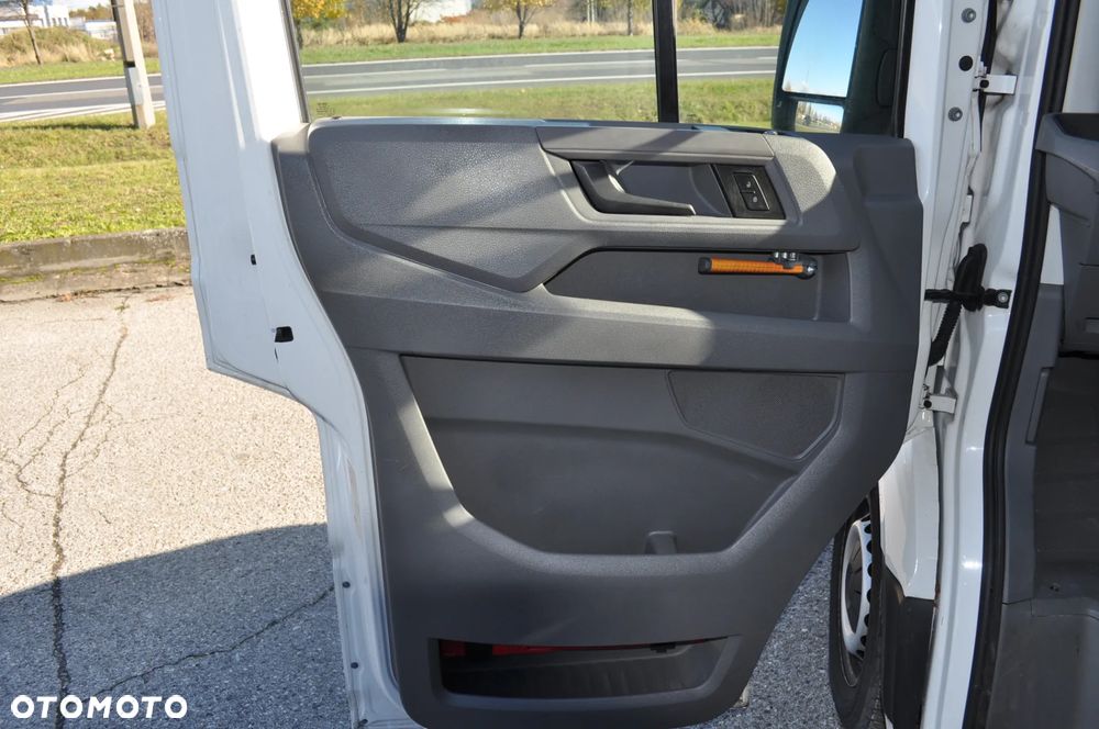 Volkswagen Crafter - 12