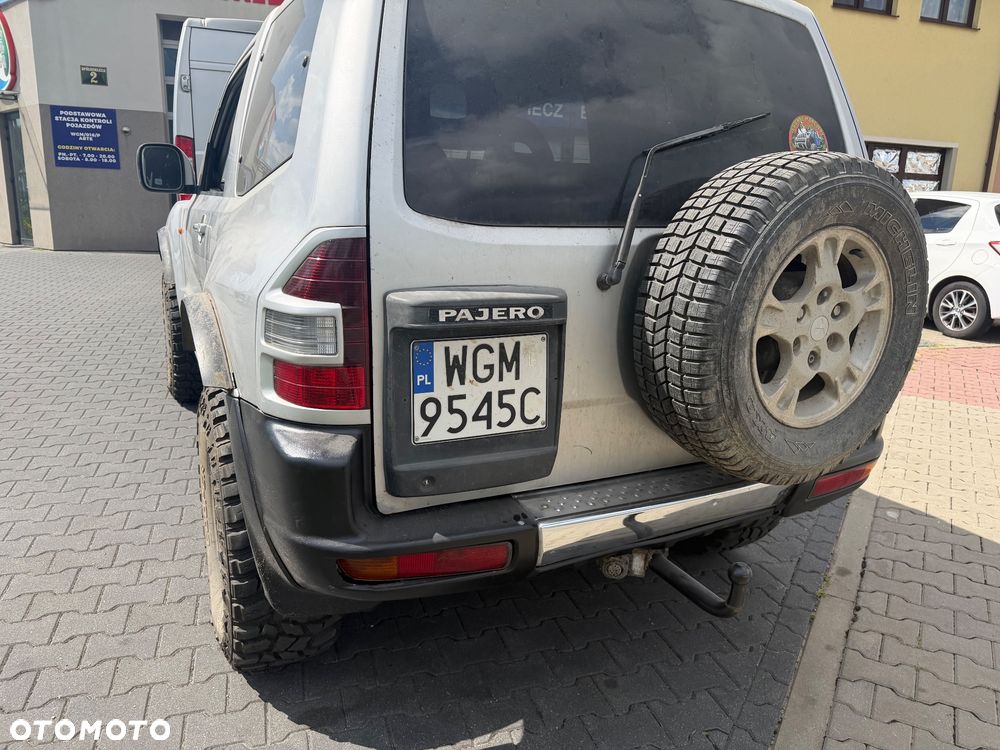 Mitsubishi Pajero - 5