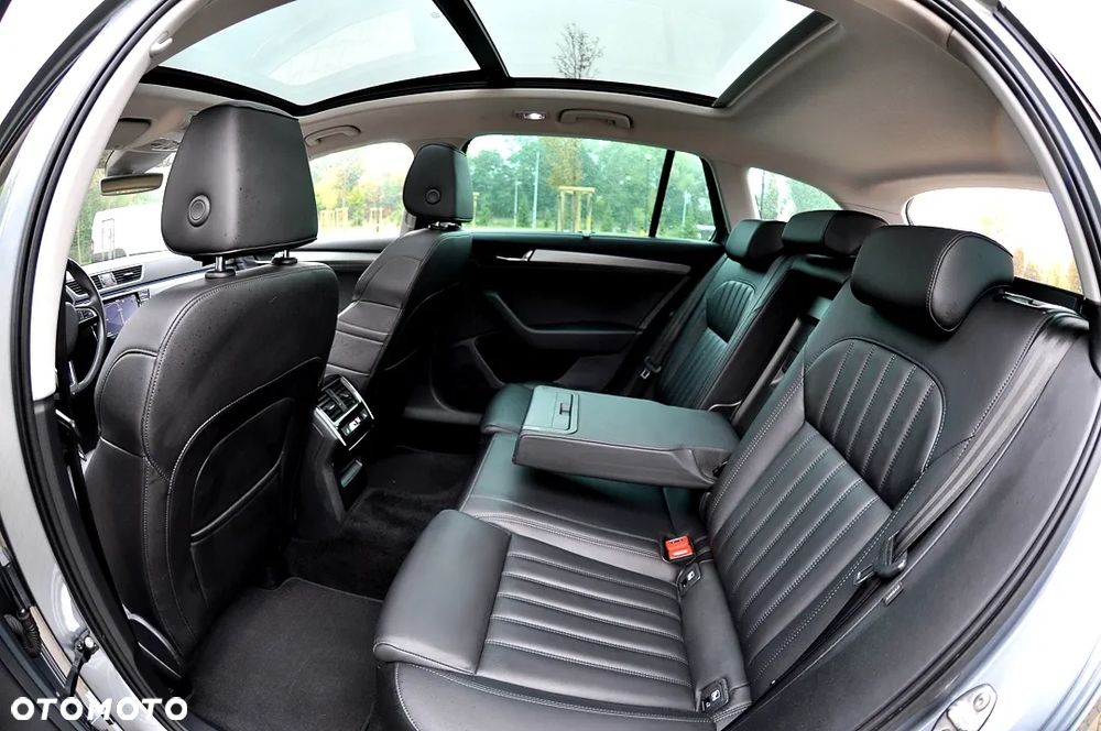 Skoda Superb 2.0 TDI Style DSG - 23