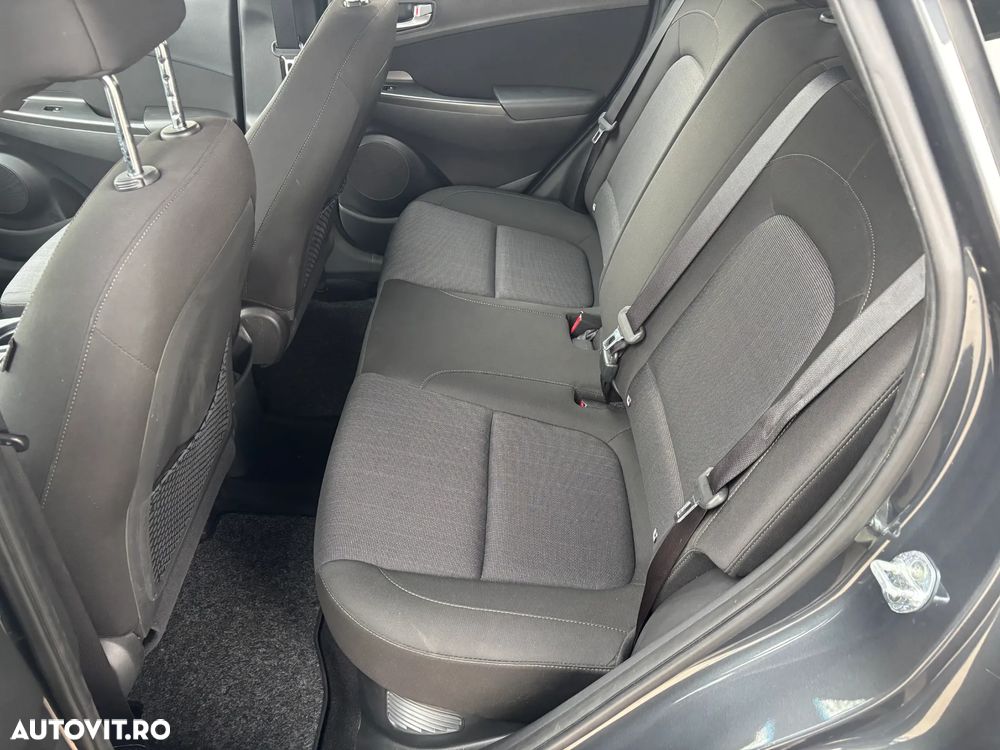 Hyundai KONA 1.6 GDI DCT Advantage - 35