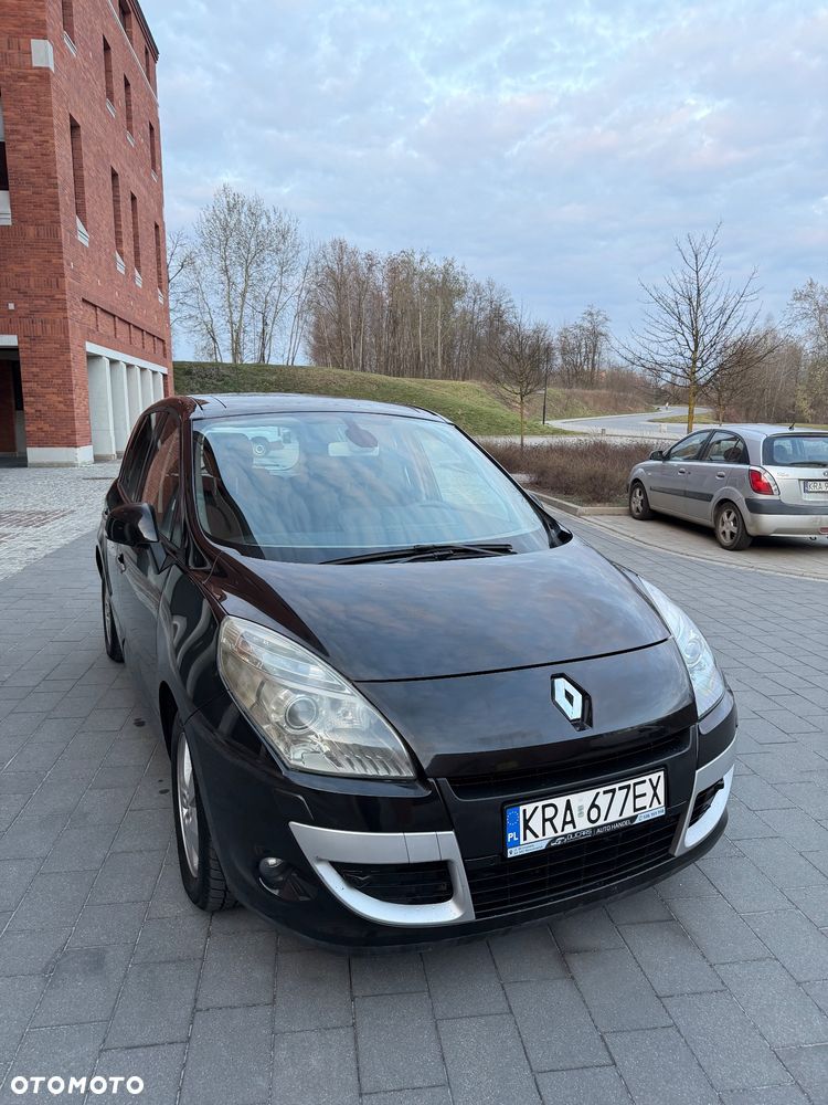 Renault Scenic 2.0 16V 140 CVT Bose Edition - 10