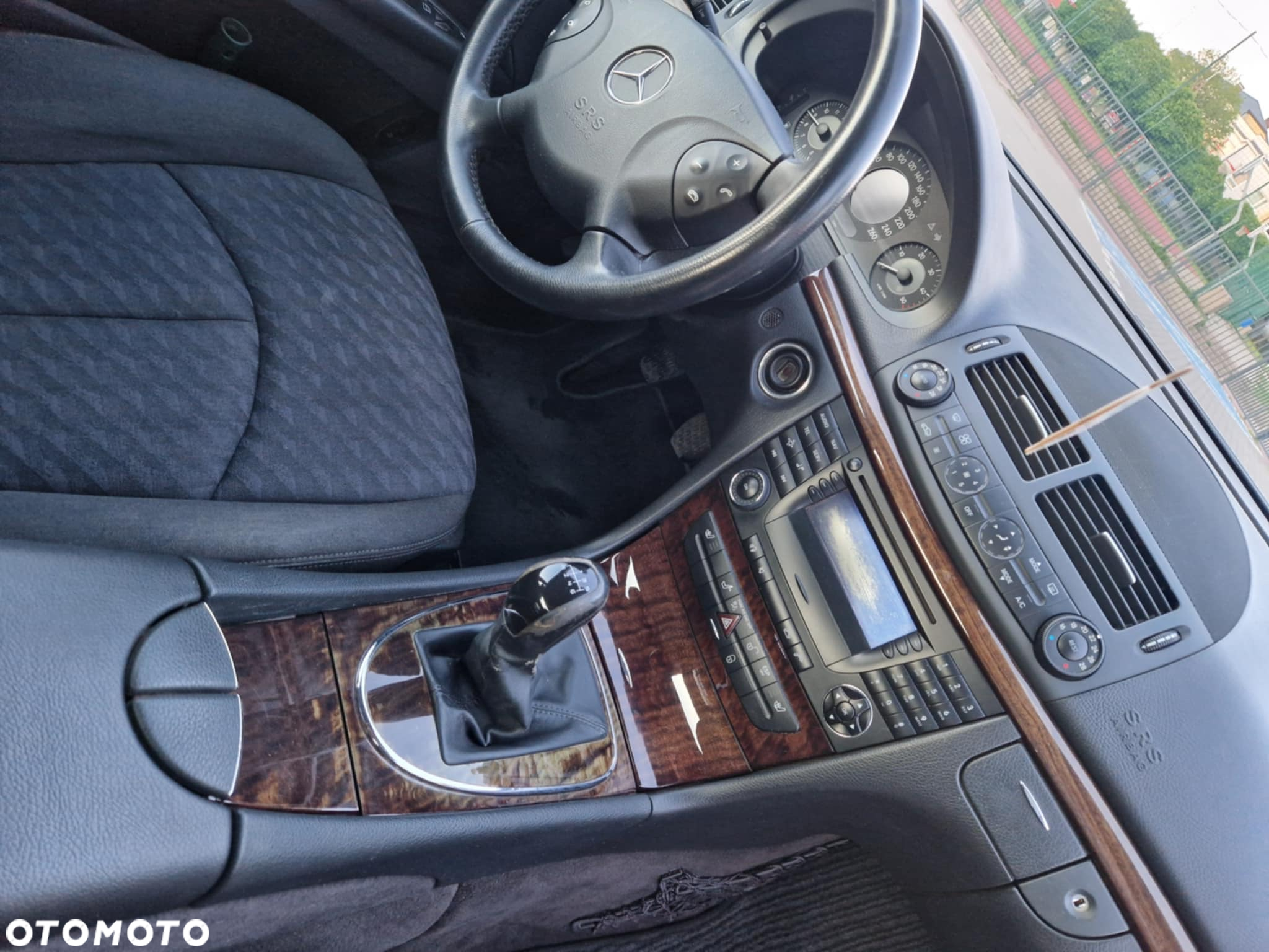 Mercedes-Benz Klasa E 200 CDI Avantgarde - 12
