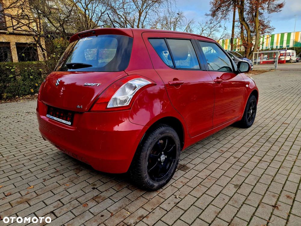 Suzuki Swift 1.2 4x4 Club - 10