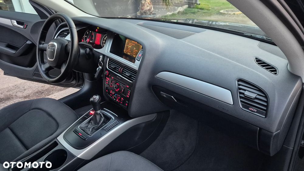 Audi A4 Avant 2.0 TDI DPF Attraction - 8