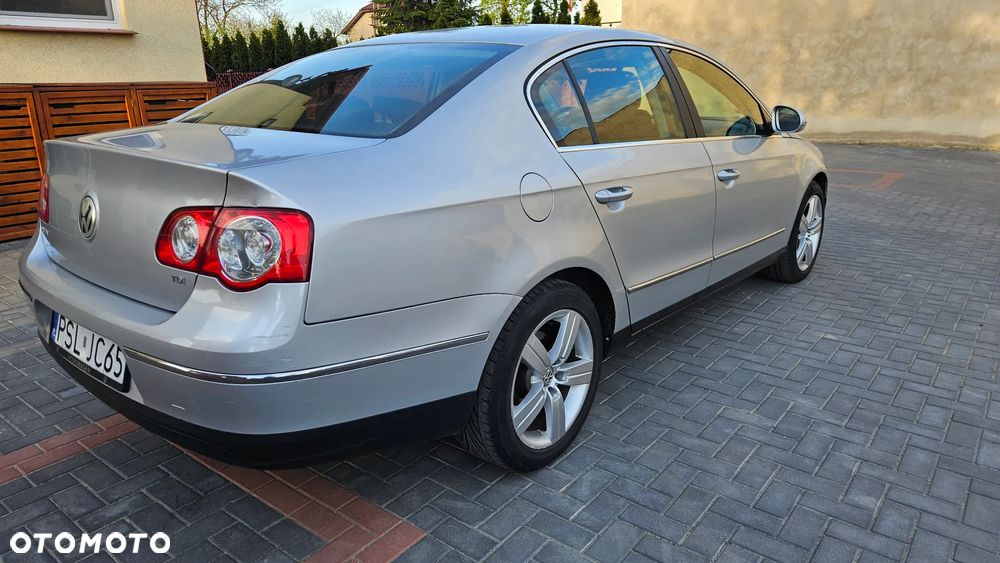 Volkswagen Passat 1.9 TDI Comfortline Family - 10