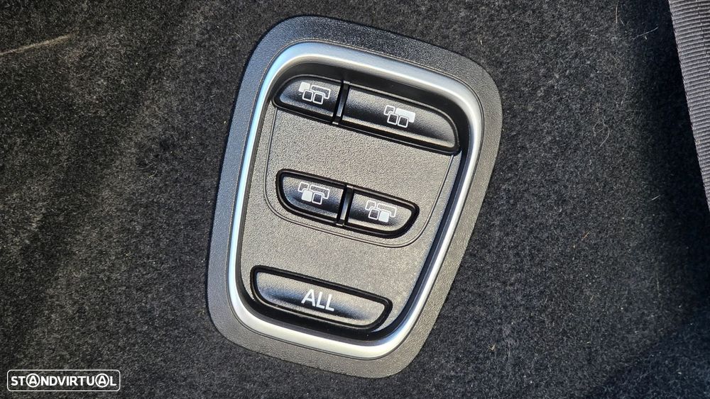 Renault Grand Scénic 1.5 dCi Intens Hybrid Assist SS - 38