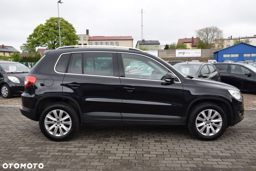 Volkswagen Tiguan - 2