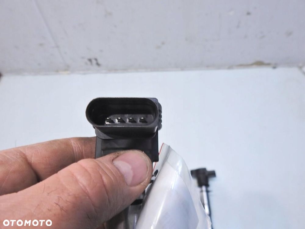 CEWKA ZAPŁONOWA AUDI A4 B7 2.0 TFSI 07K905715F 78231005 - 3