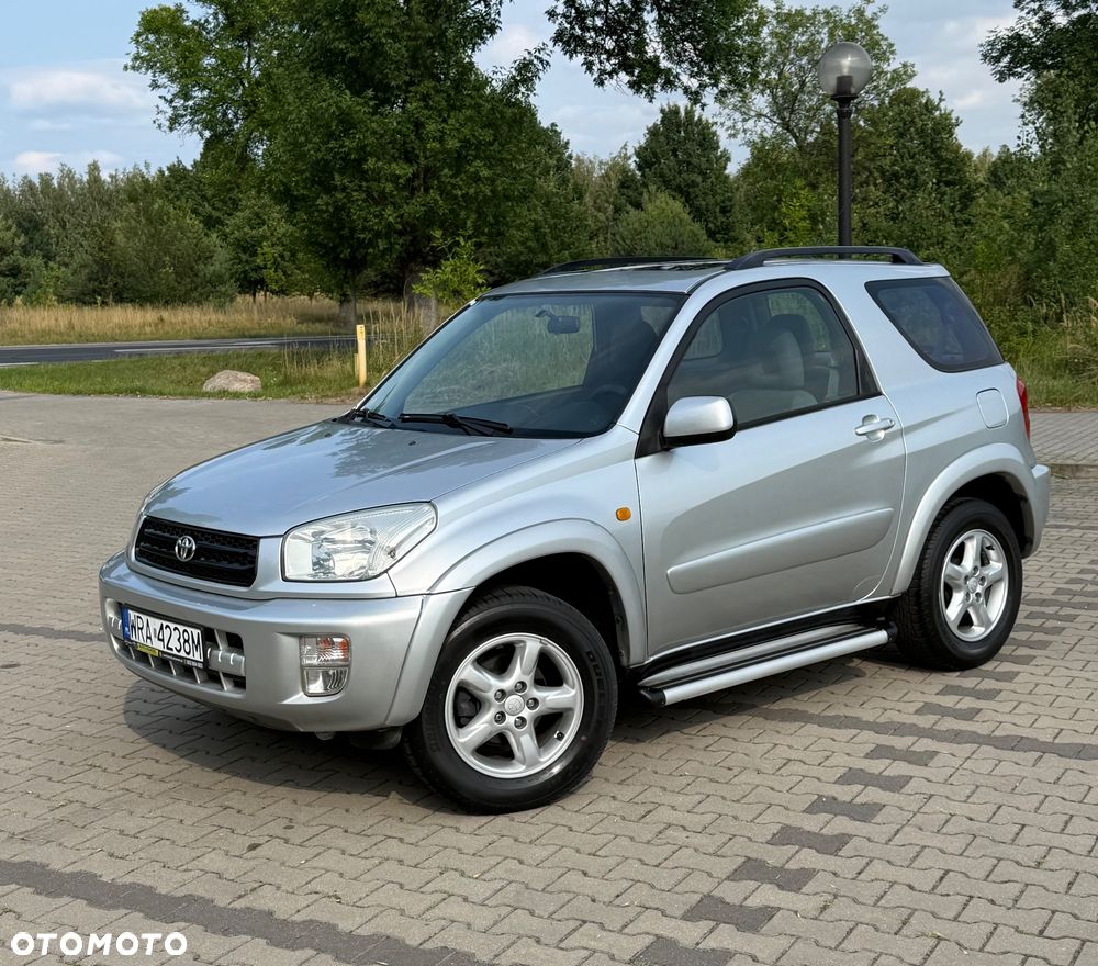 Toyota RAV4 - 6