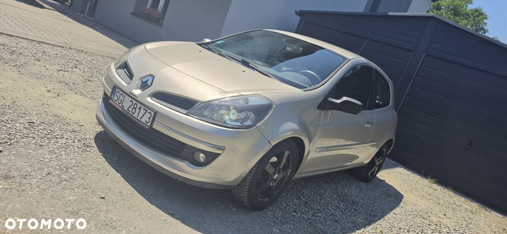 Renault Clio - 2