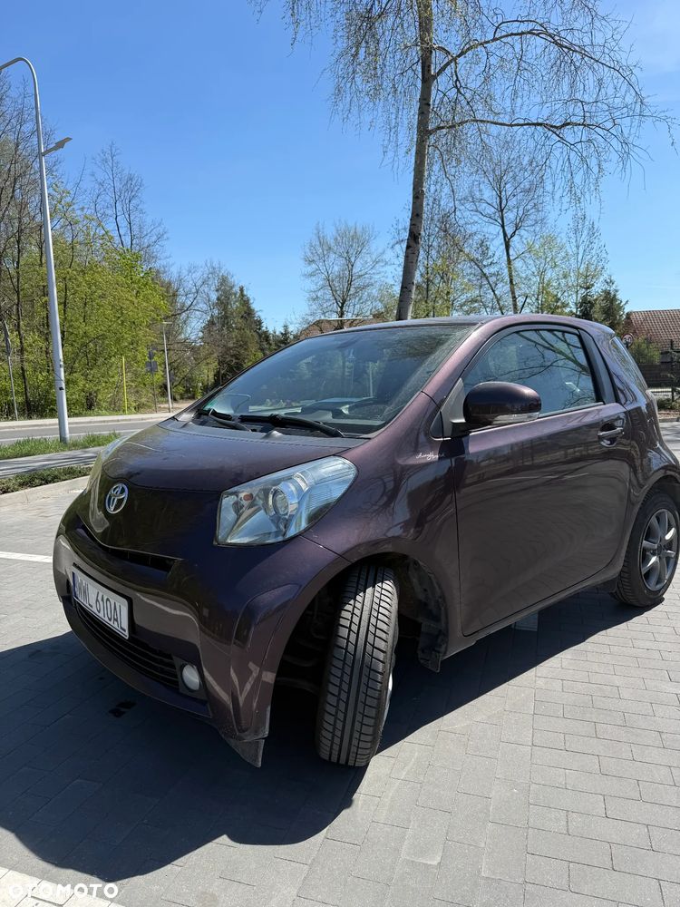 Toyota iQ 1.0 - 1