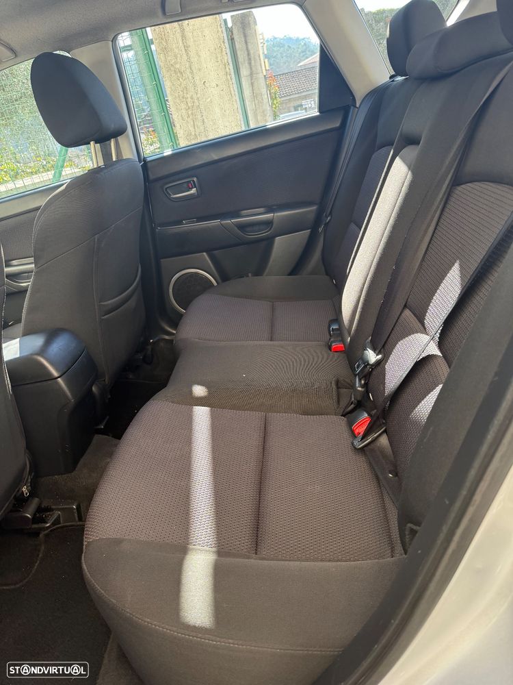 Mazda 3 Hatchback MZR 1.6 CD Exclusive - 13